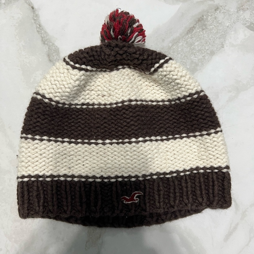 Y2K Hollister beanie